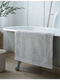 The White Company Ultimate cotton face cloth 30cm, UK version