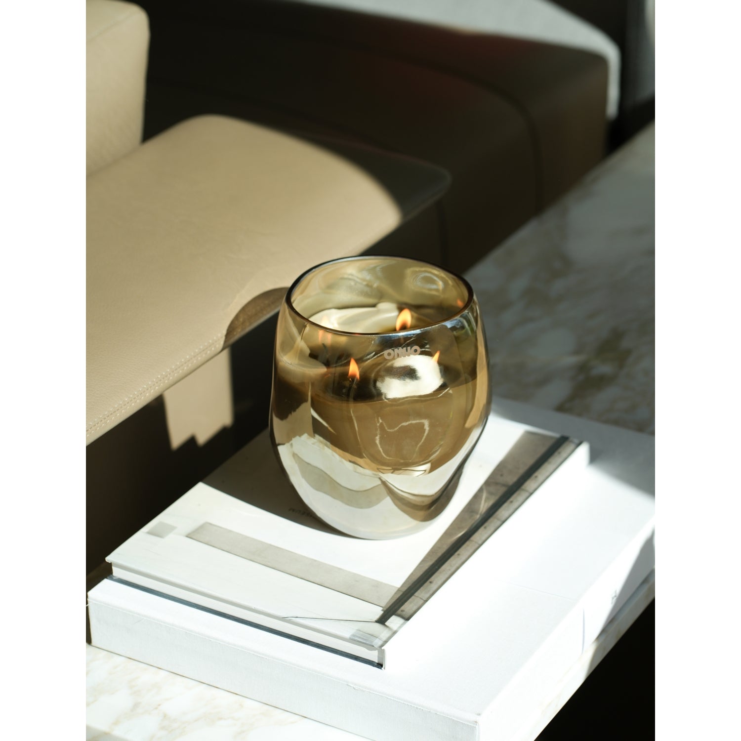 ONNO scented candle Champagne Sage 1.63 kg, imported from the UK