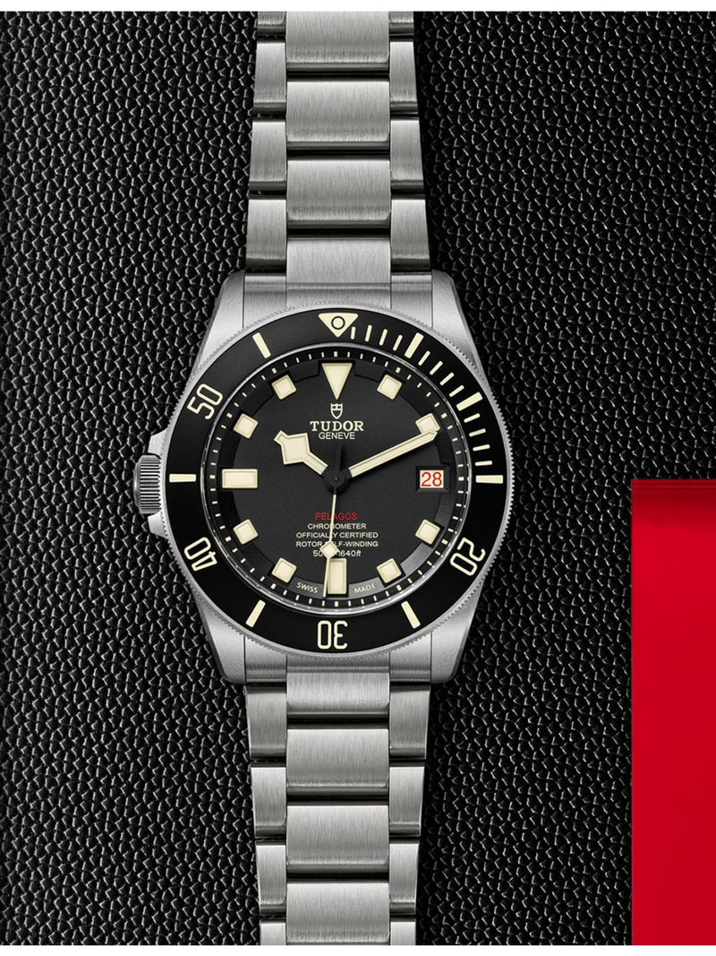 Tudor Pelagos LHD automatic watch titanium stainless steel 42mm (British brand)