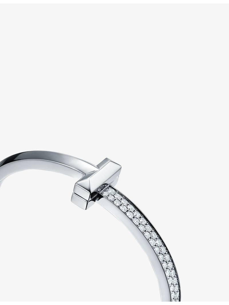 Tiffany & Co 18ct white gold diamond bracelet, 2.18ct T1 (British brand)