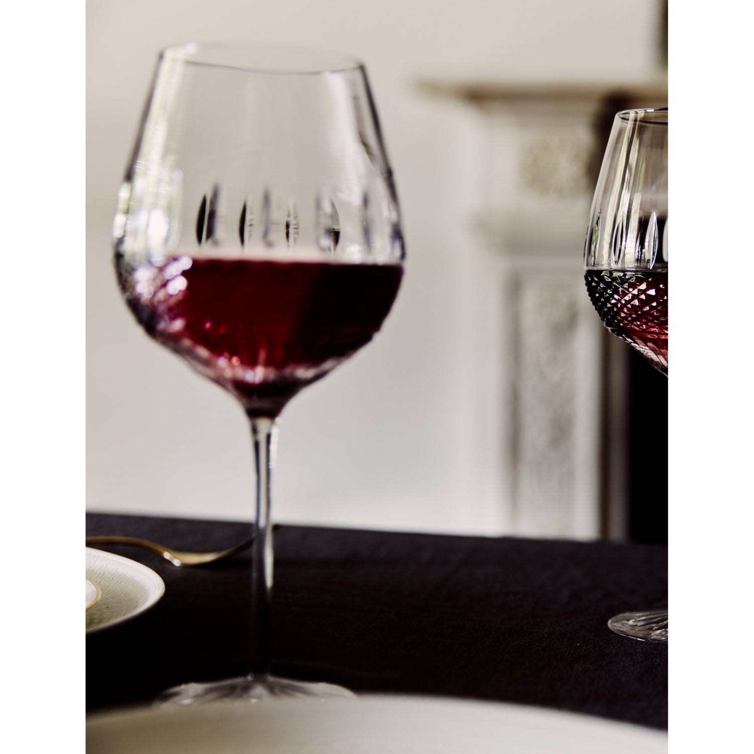 Waterford crystal Irish Lace wine glasses 575ml, UK version