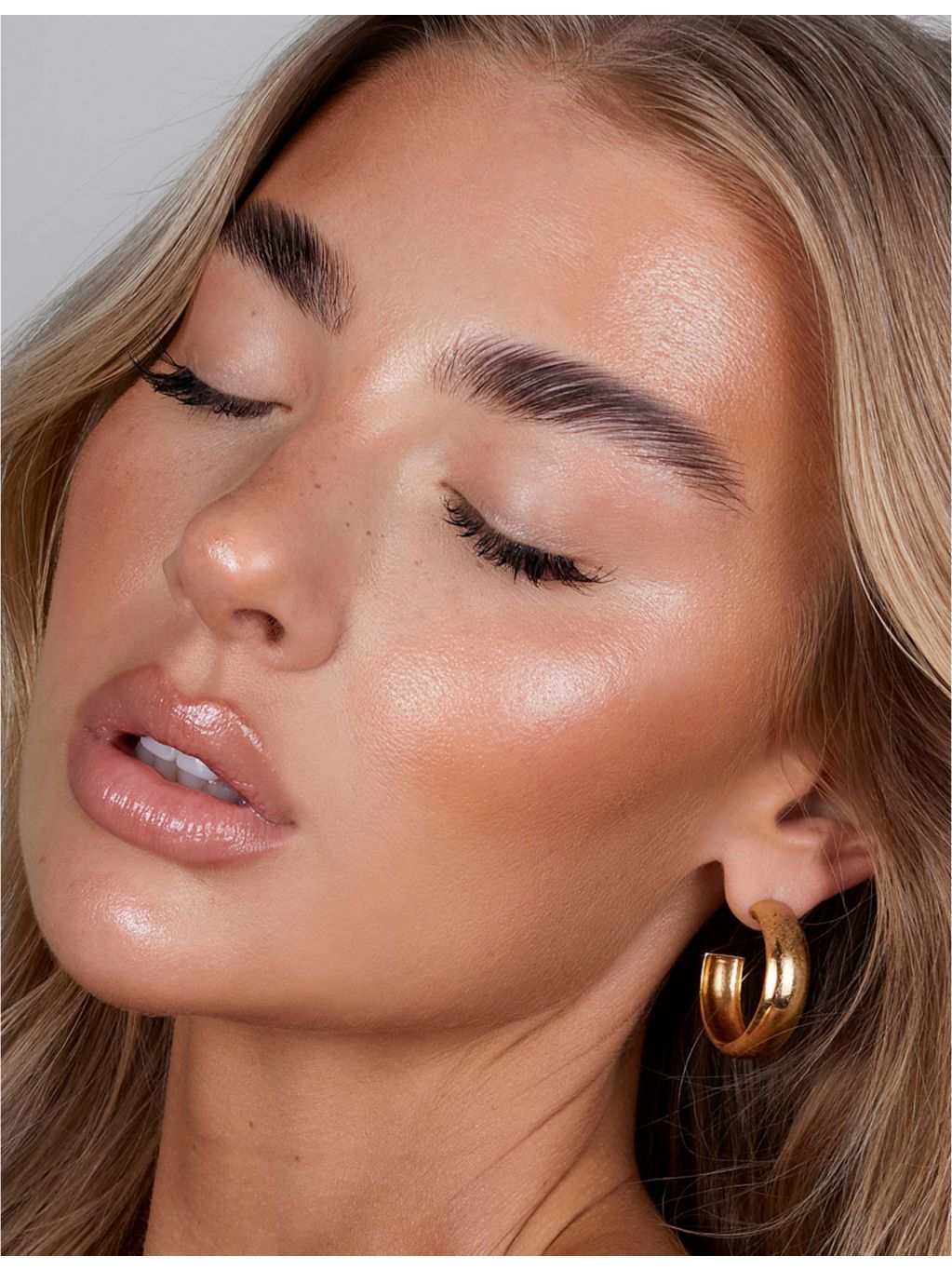 REFY Gloss Highlighter 20ml, UK version