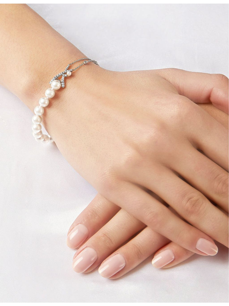 Yoko London Akoya pearl diamond bracelet 18ct white gold (British brand)