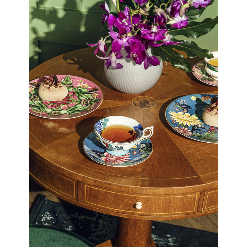 Wedgewood Menagerie fine bone china mug, UK version