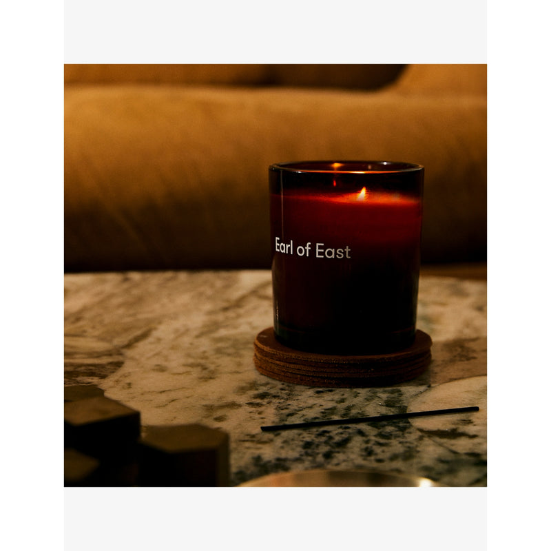 Earl of East Smoke & Musk candle 260g, imported from the UK