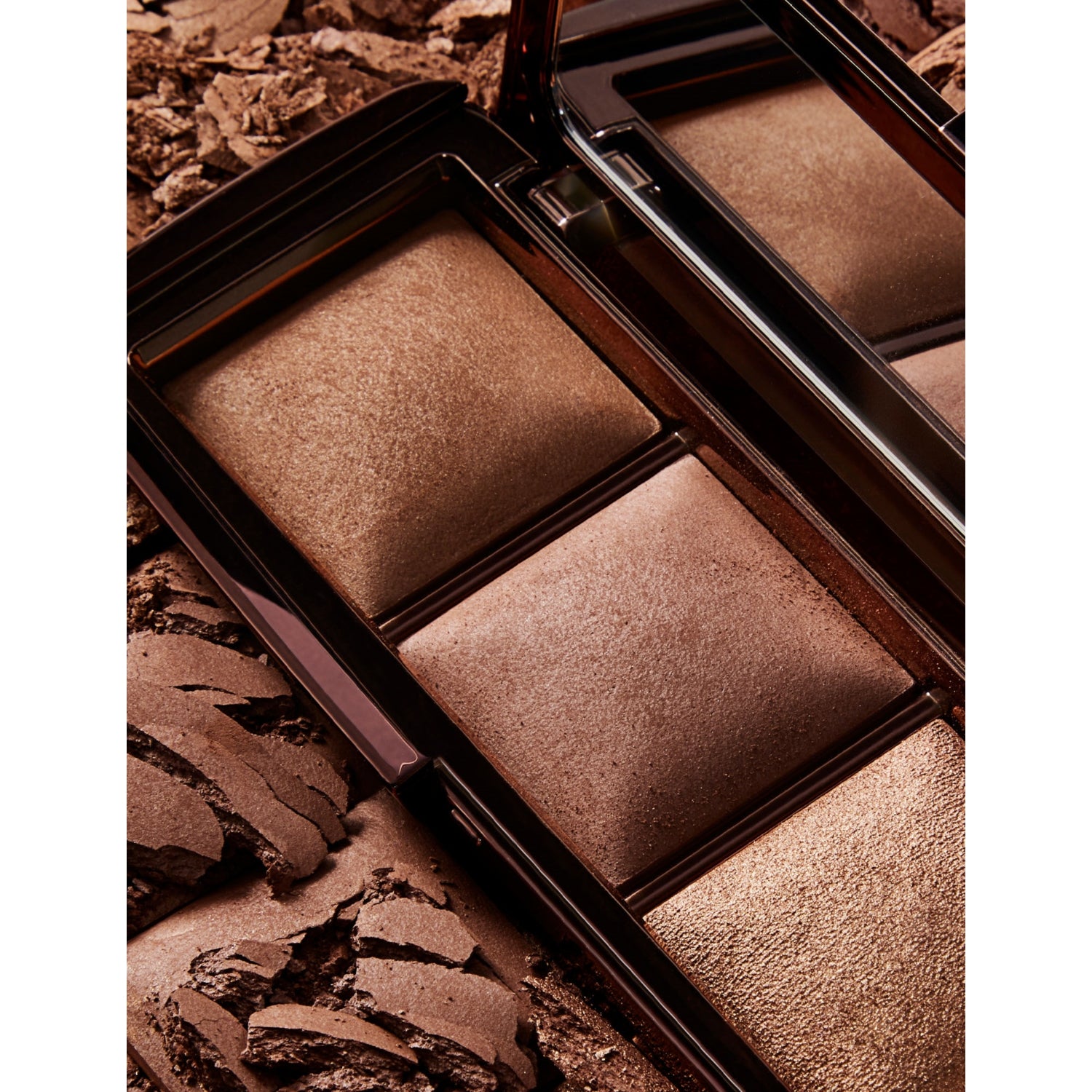 Hourglass Ambient Lighting Palette Volume III 9g (British brand)