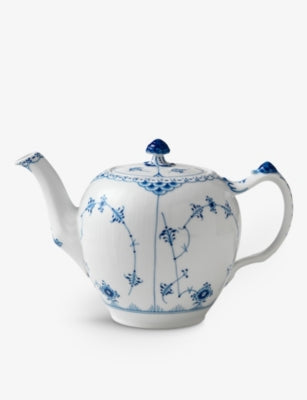 Royal Copenhagen porcelain teapot Blue Fluted Half Lace 1L (British brand)