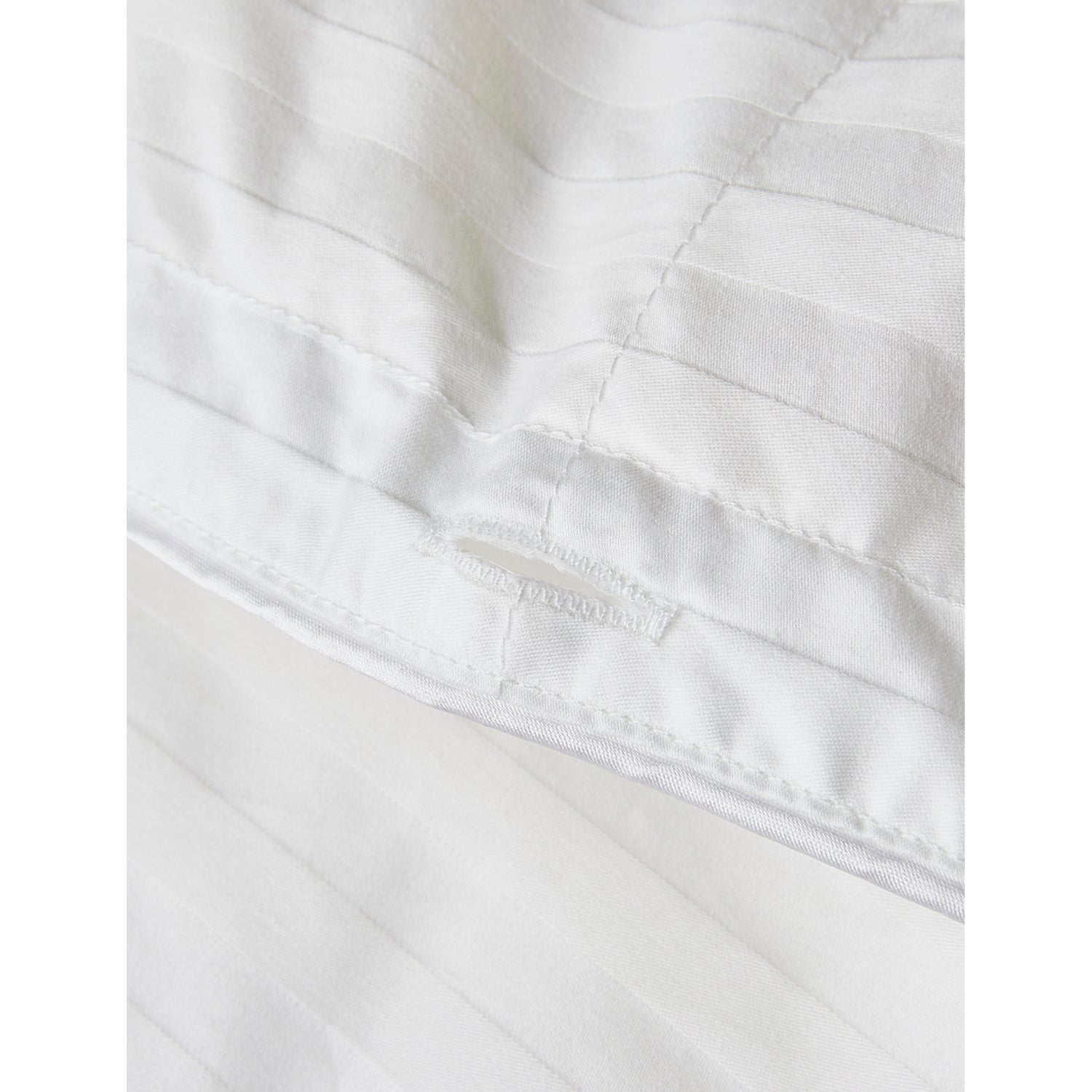 The White Company 4.5 tog goose-down single duvet - British product