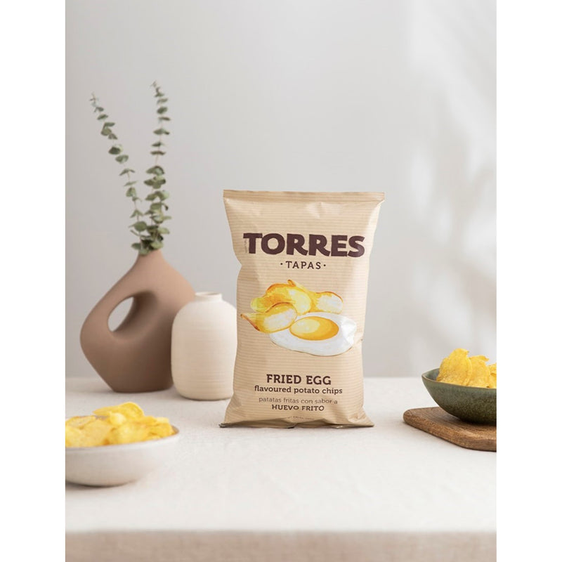 Torres fried egg flavour crisps 125g (British brand)