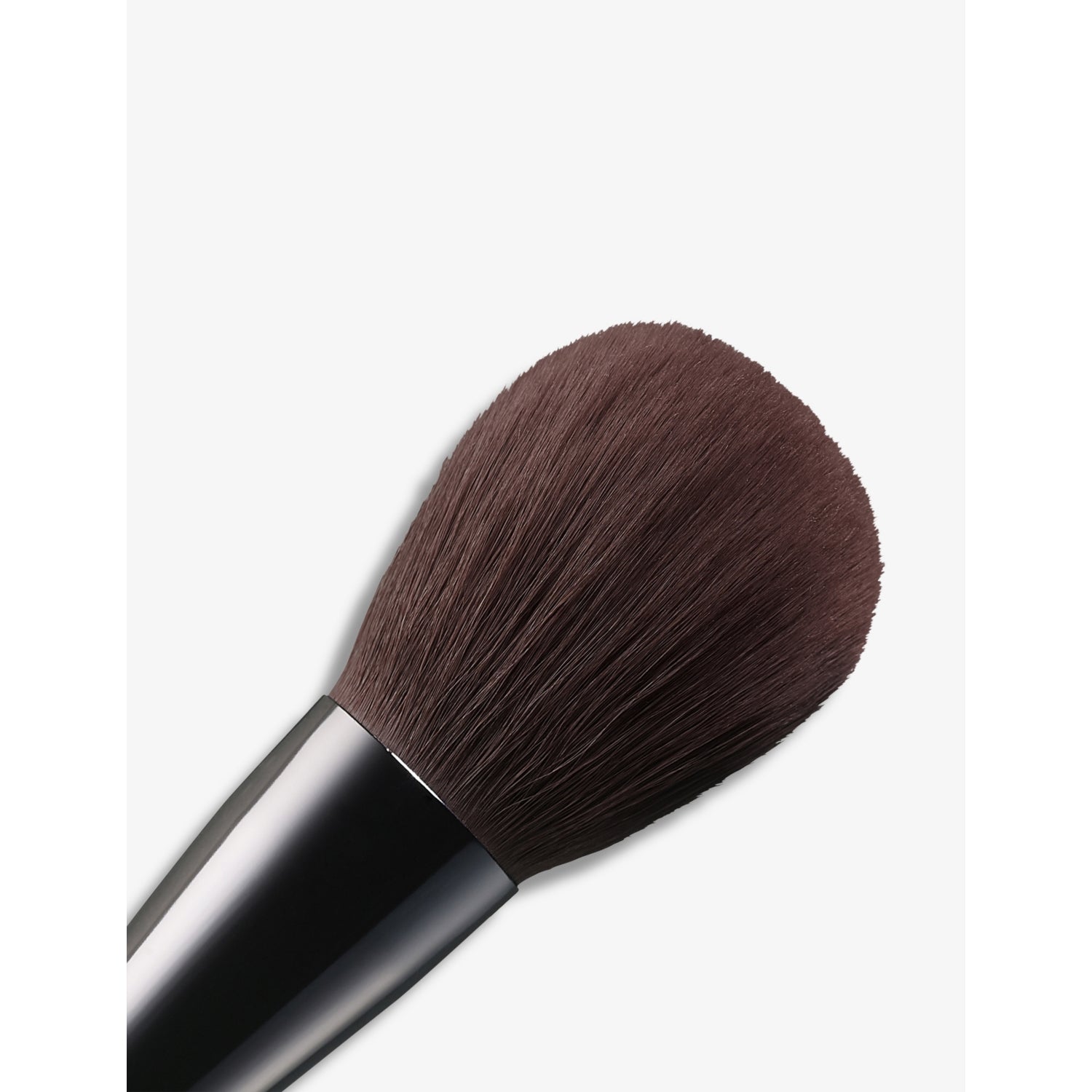 SUQQU face powder brush with synthetic bristles, imported from the UK