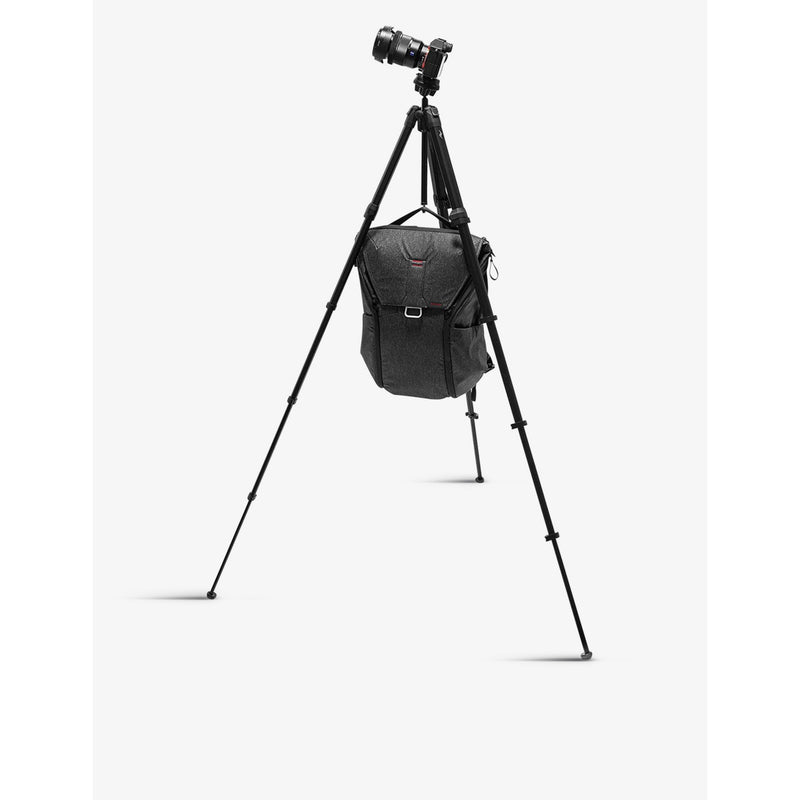 Lightweight aluminium travel tripod folds to 15.5 inches - British product