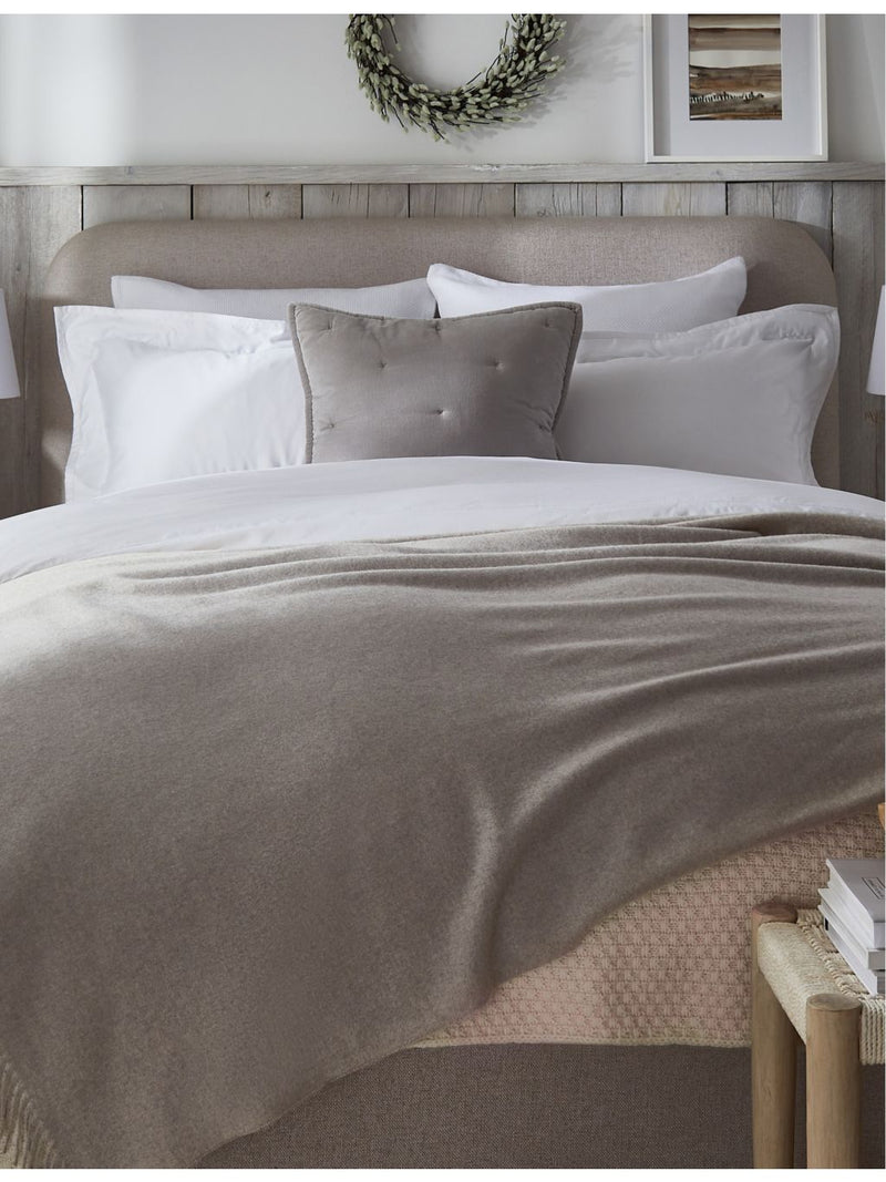 The White Company recycled cashmere-blend throw fringe trim (British brand)