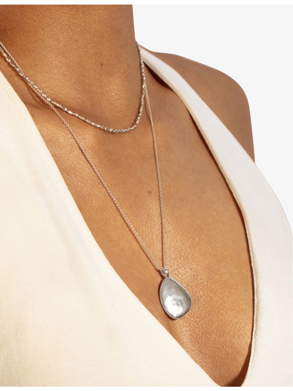 Monica Vinader Deia sterling silver pebble locket, UK version