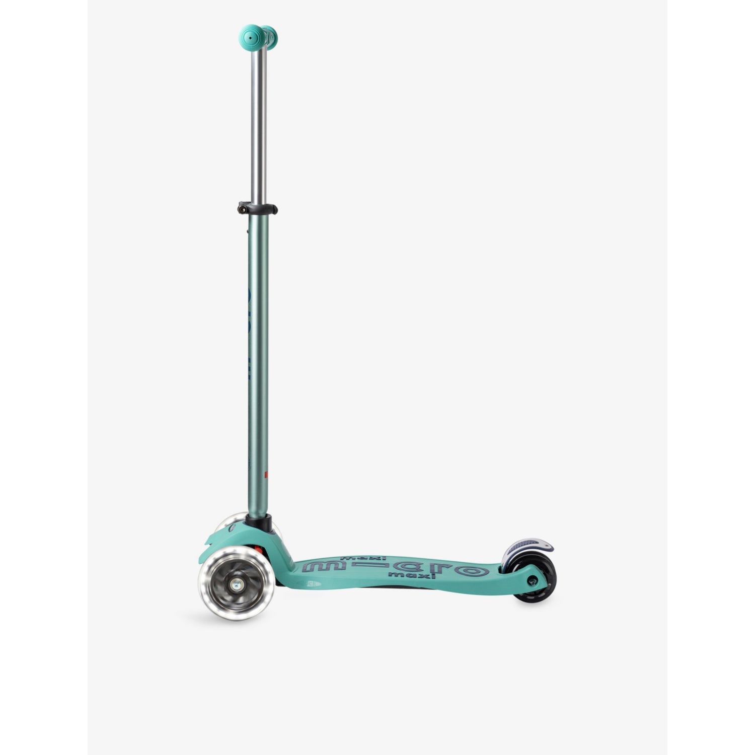 Micro Maxi Deluxe kids scooter with LED wheels - British product