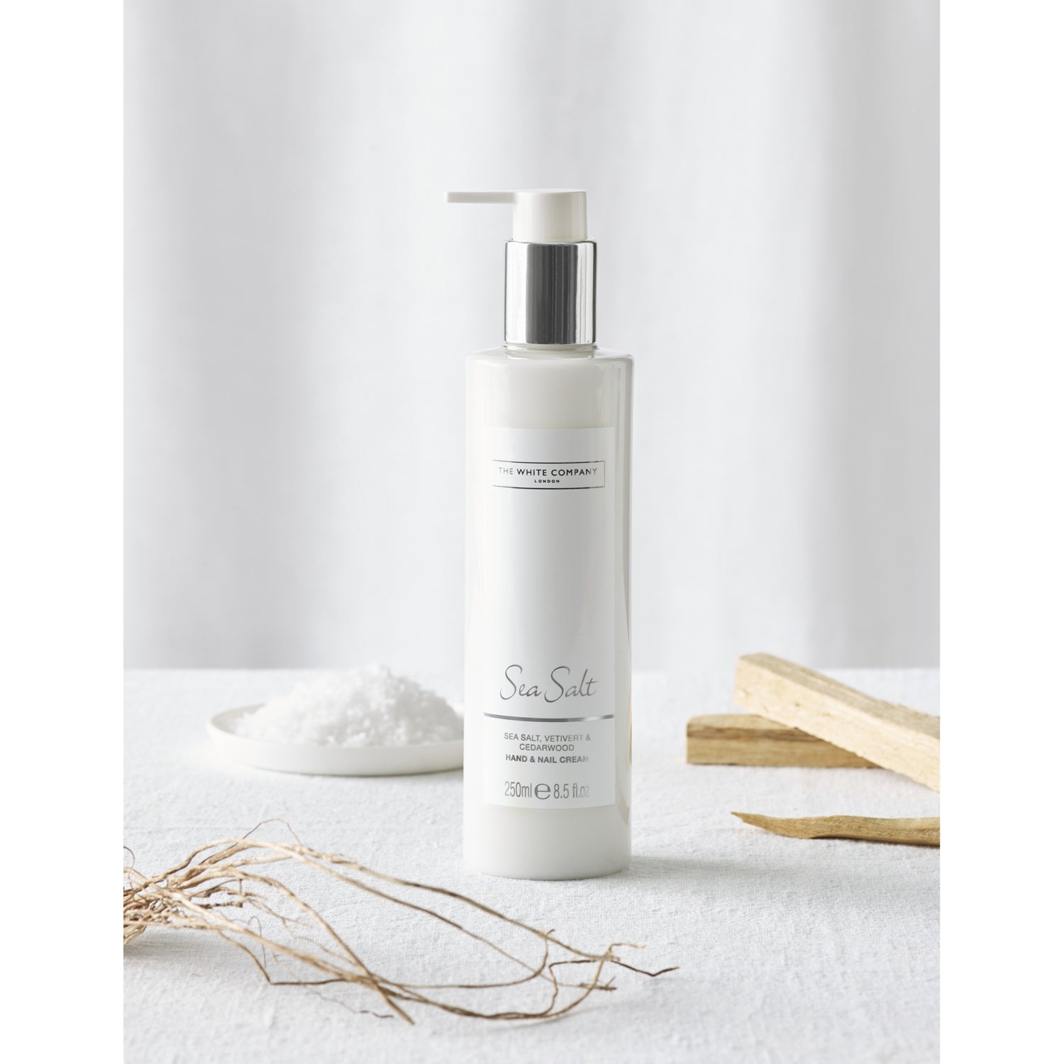The White Company Sea Salt hand and nail cream 250ml (British brand)