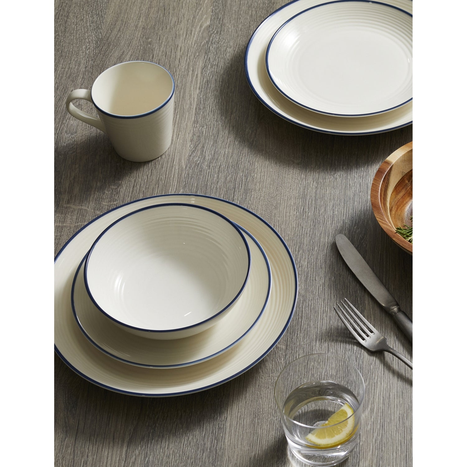 Gordon Ramsay Maze porcelain pasta bowl 24cm, imported from the UK