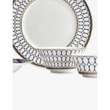 Wedgwood Renaissance Gold eight-piece dinner set - British product