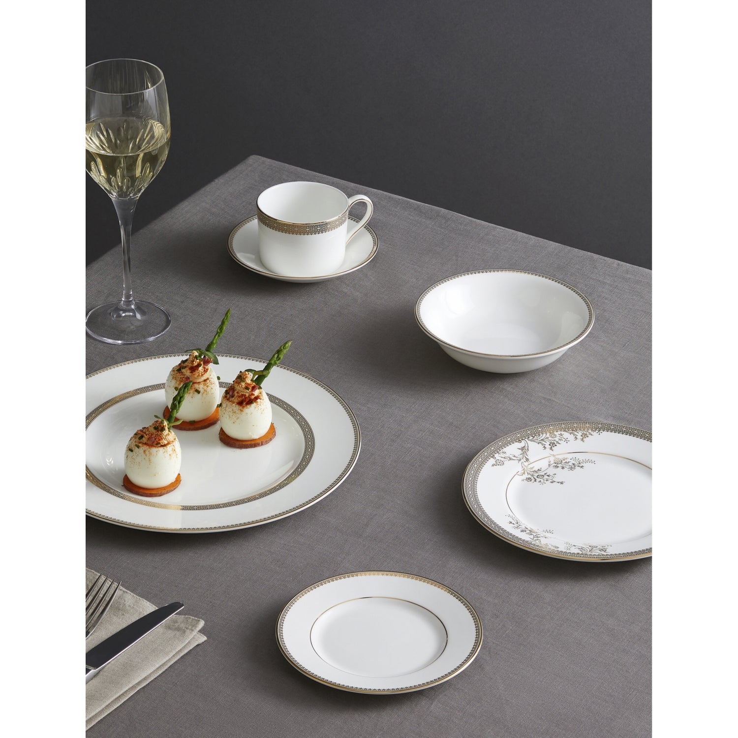Vera Wang Lace Gold bone china bowl 11cm (British brand)