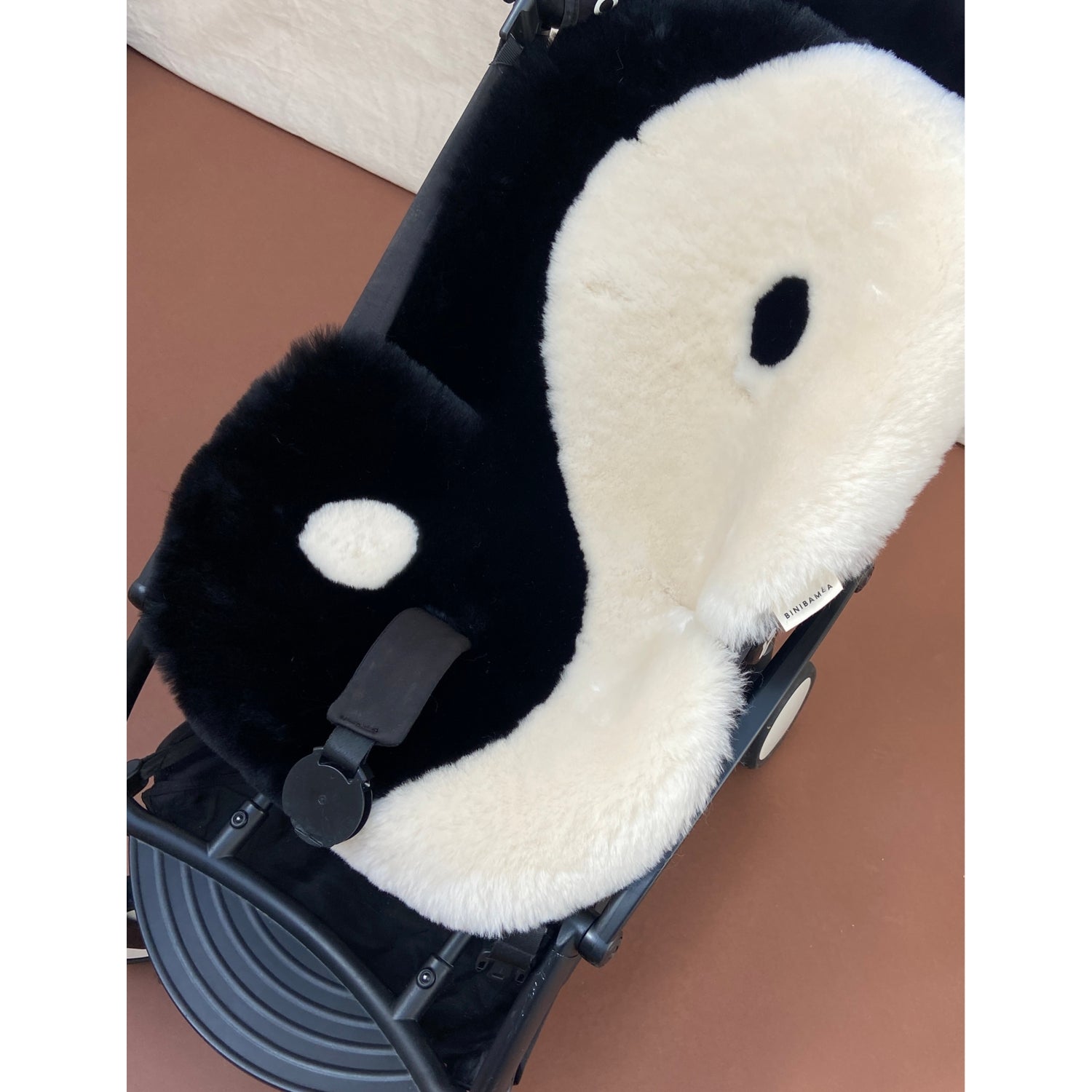 BINIBAMBA sheepskin pram liner yin-yang design 69x48cm - British product
