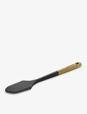 Staub silicone and wood pastry scraper 30cm (British brand)