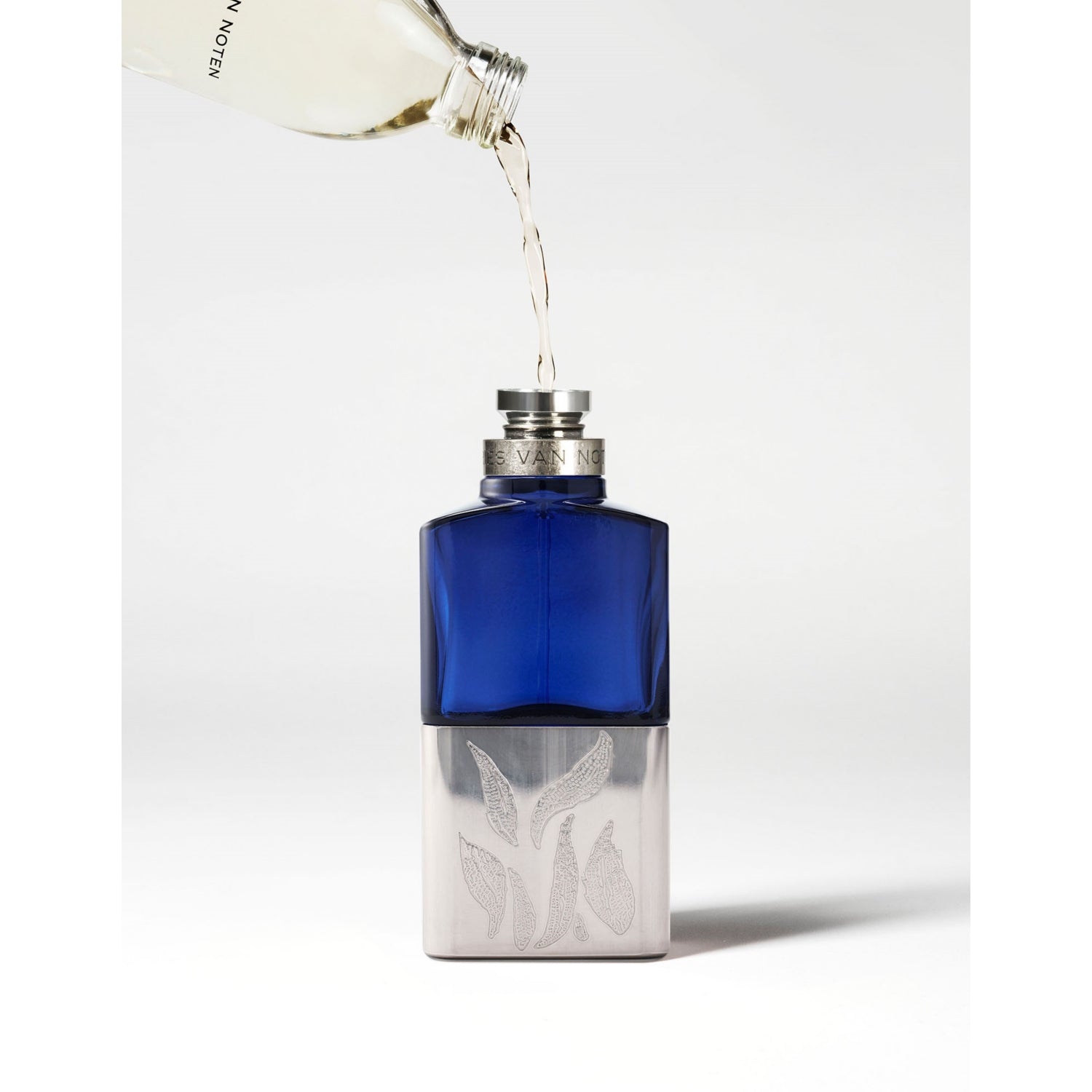 Dries van Noten Voodoo Chile eau de parfum refill 200ml, UK version