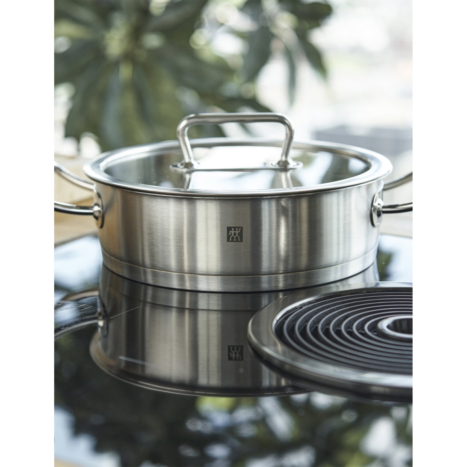 Zwilling J.A Henckels Pro stainless steel stew pot 24cm - British product