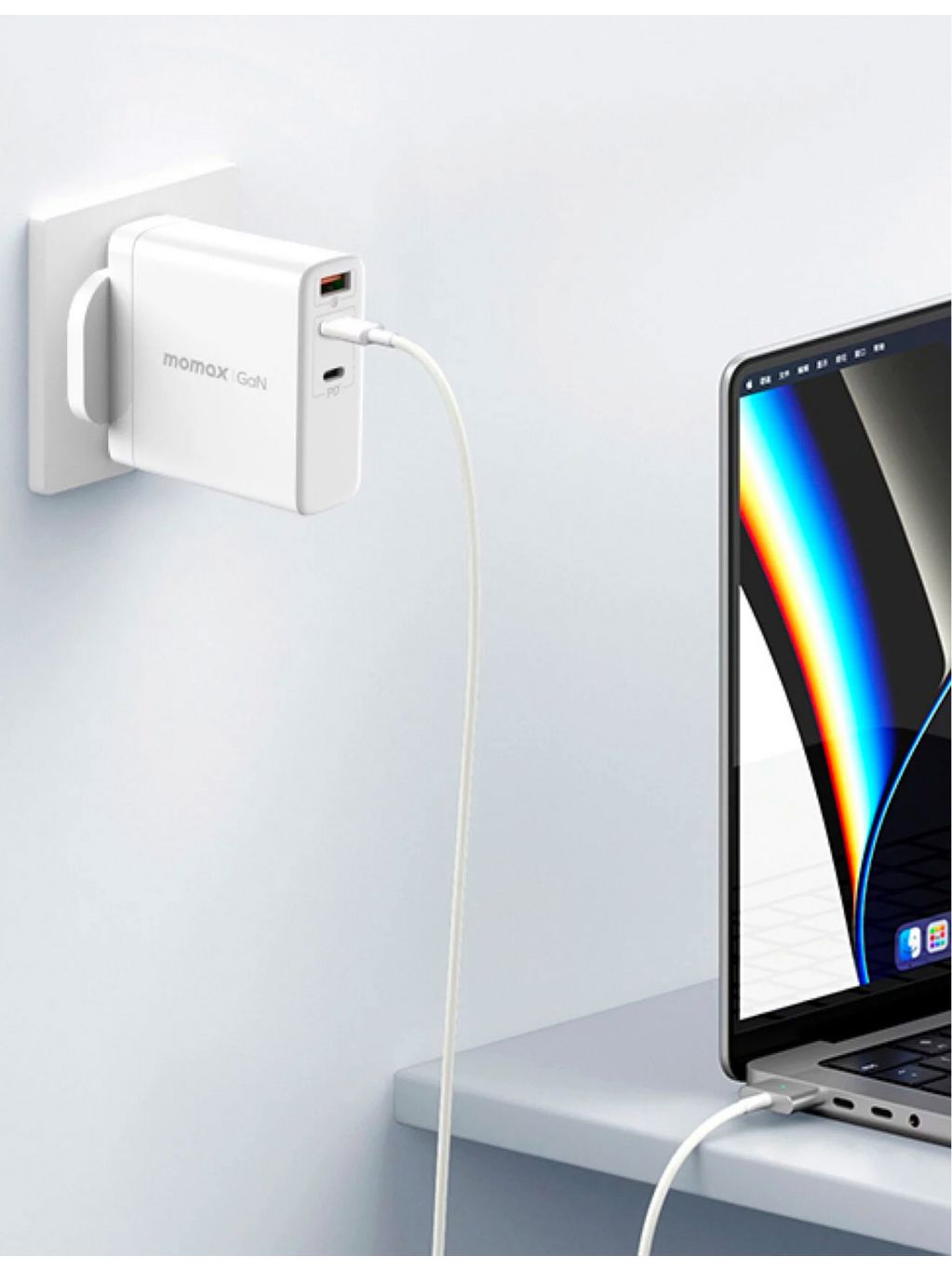 OnePlug 140W 3-port GaN charger in white (British brand)