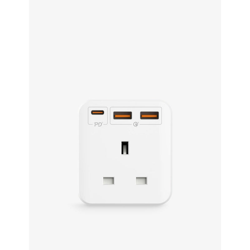 Momax OnePlug three outlet PD adapter white compact, UK version