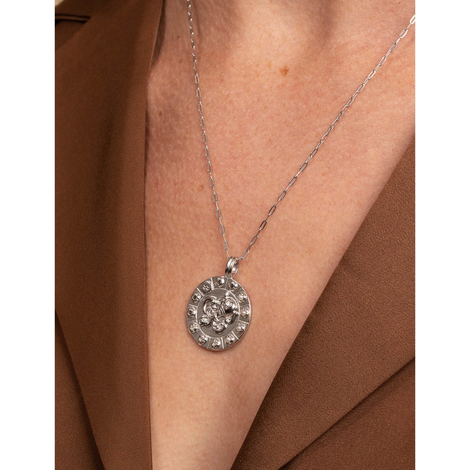 Astrid & Miyu Aquarius zodiac necklace 48cm, imported from the UK