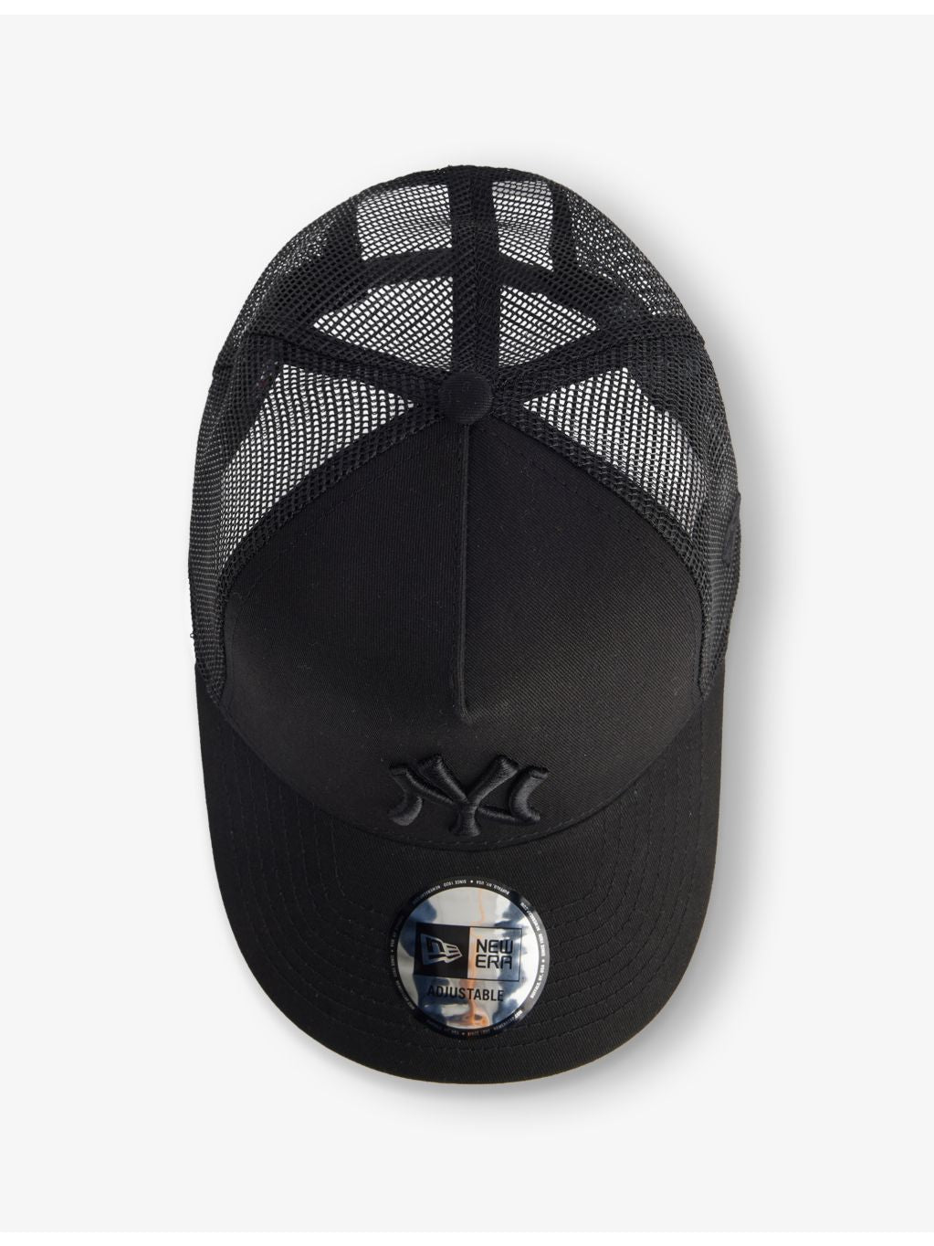 New Era New York Yankees trucker cap (British brand)