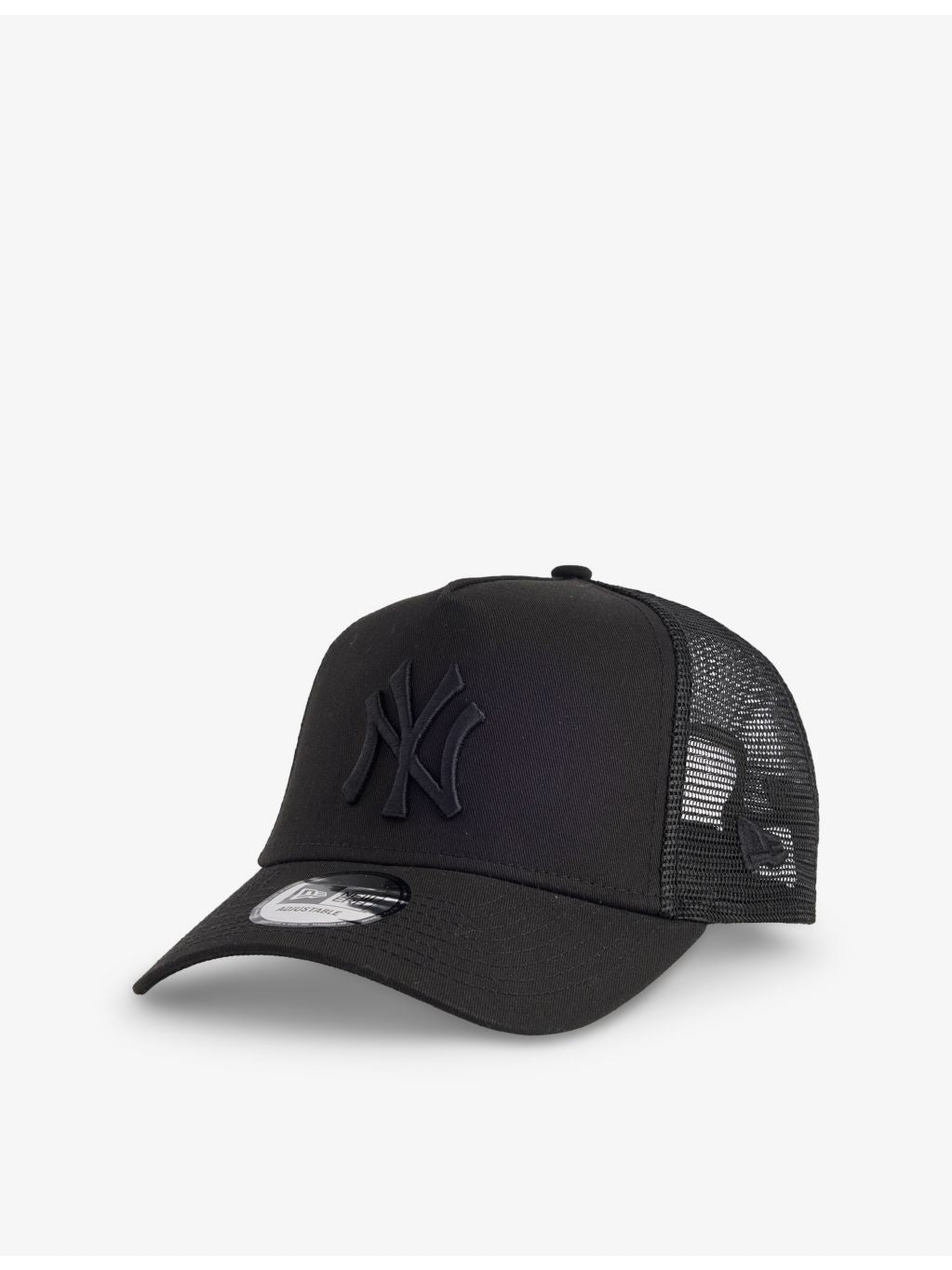 New Era New York Yankees trucker cap (British brand)