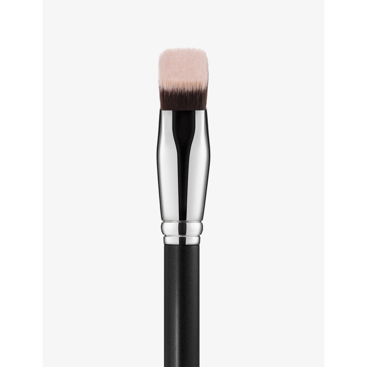 MAC 171S wedge smooth-edge face brush - British product
