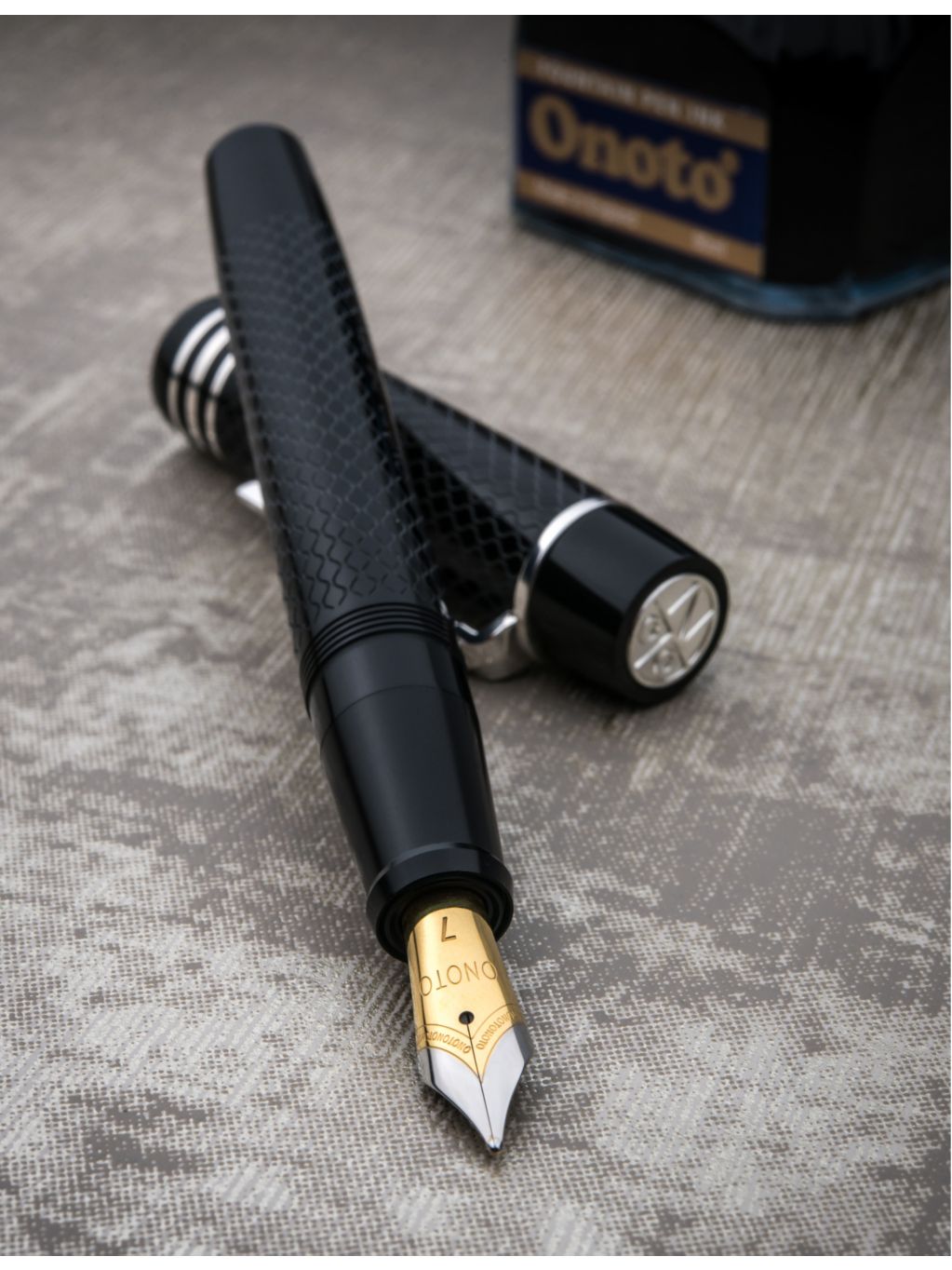 Onoto Magna Classic fountain pen acrylic sterling silver (British brand)