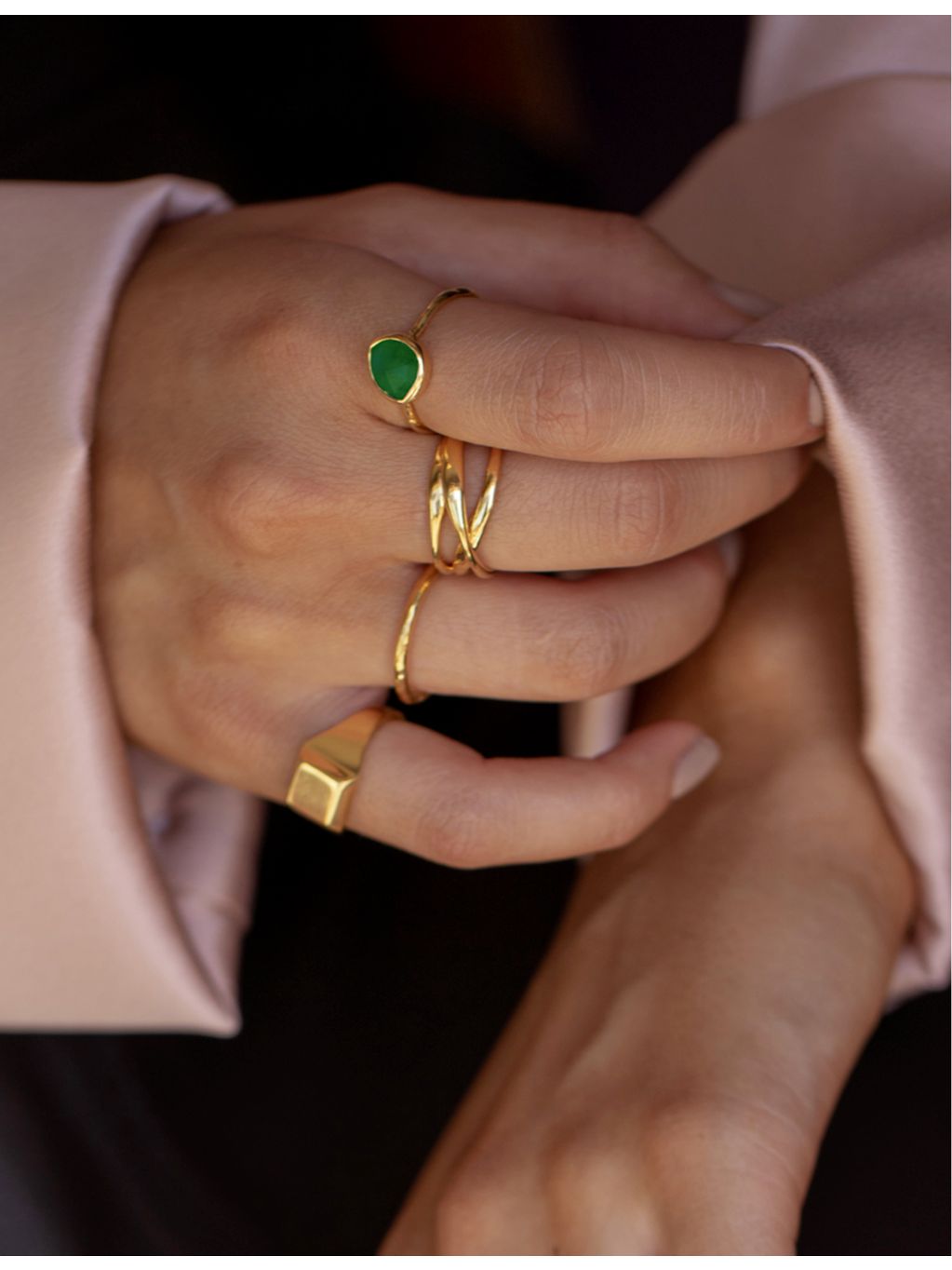Monica Vinader MV Siren ring with onyx gemstone, imported from the UK