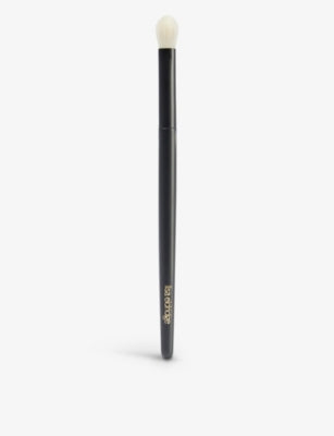 Lisa Eldridge Beauty Seamless Blend Brush No.8, imported from the UK