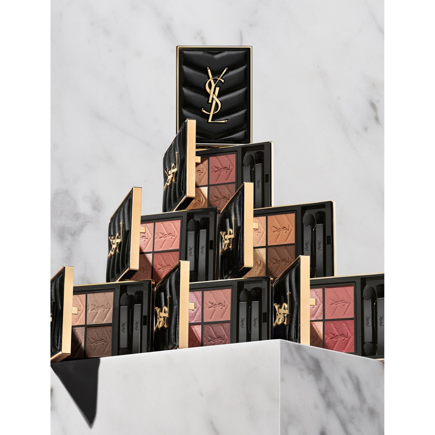 Yves Saint Laurent Couture Mini Clutch eyeshadow 4g, imported from the UK