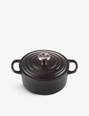 Le Creuset Signature Round Cast-Iron Casserole Dish 28cm