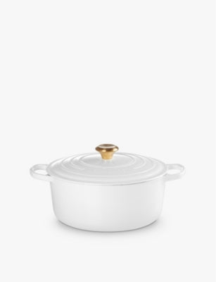 Le Creuset Signature Round Cast-Iron Casserole Dish 28cm