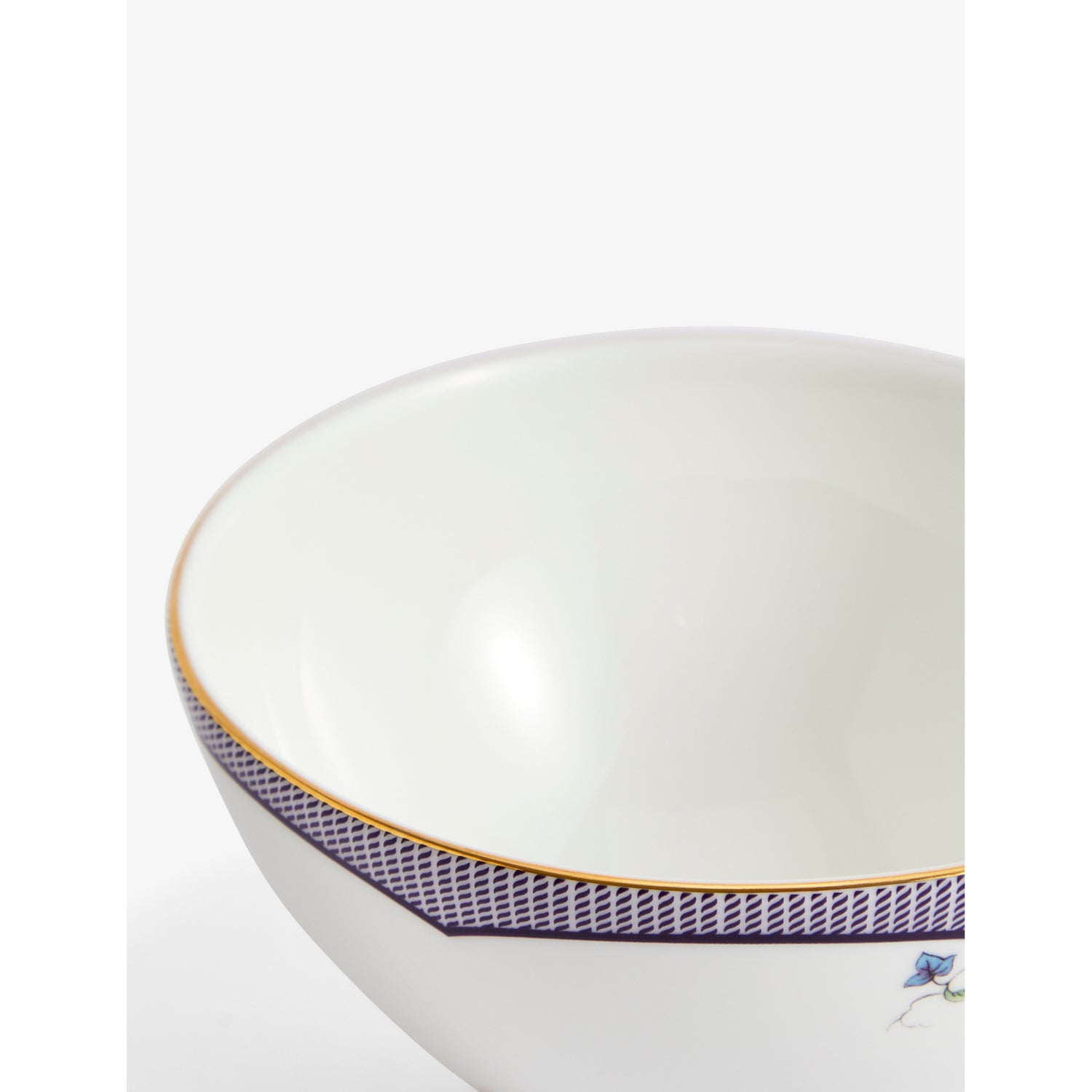 Wedgwood bone china bowl Fortune floral motif 11.3cm (British brand)
