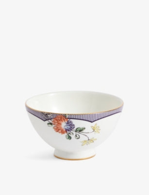 Wedgwood bone china bowl Fortune floral motif 11.3cm (British brand)