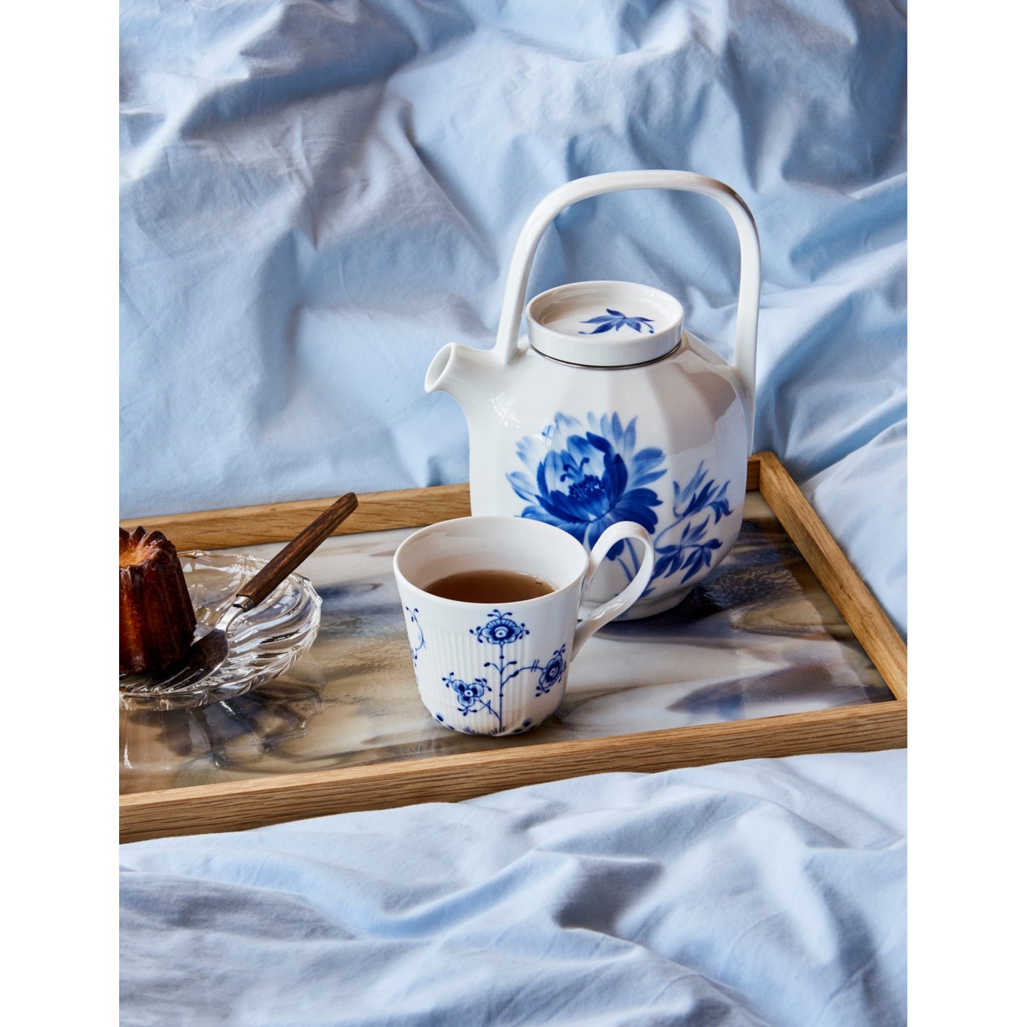 Royal Copenhagen Blue Elements porcelain cup 9cm - British product