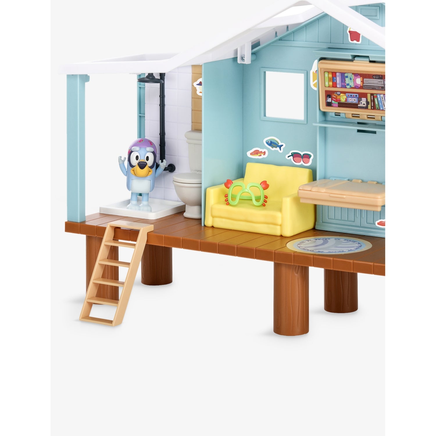 Bluey Beach Cabin Adventure playset 41cm, UK version