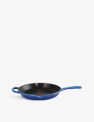 Le Creuset Signature cast iron skillet 23cm, UK version