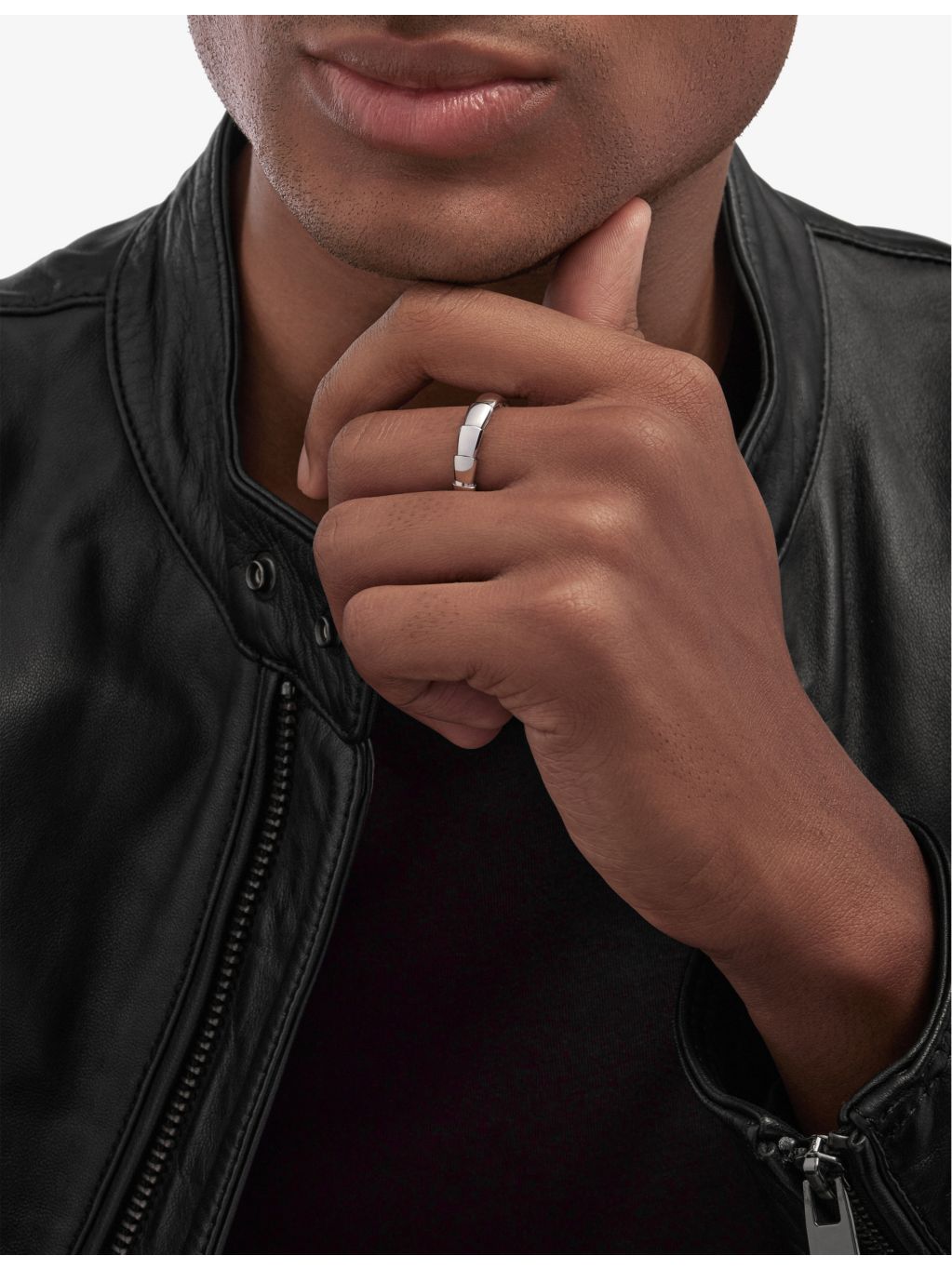 Bvlgari Serpenti Viper 18ct white gold wedding band (British brand)