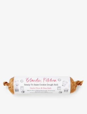 Cookie dough roll with dark chocolate and sea salt 550g (British brand)