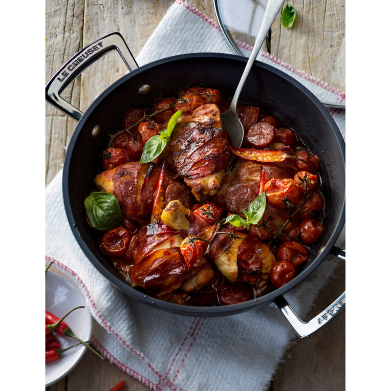Le Creuset shallow non-stick aluminium casserole 24cm with glass lid - British product
