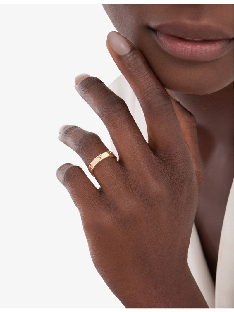 Bvlgari B.zero1 18ct rose-gold ring (British brand)