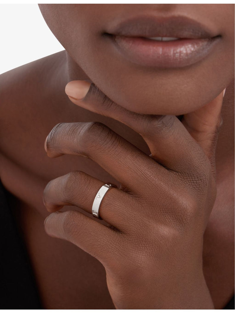 Bvlgari B.zero1 18ct white gold ring (British brand)