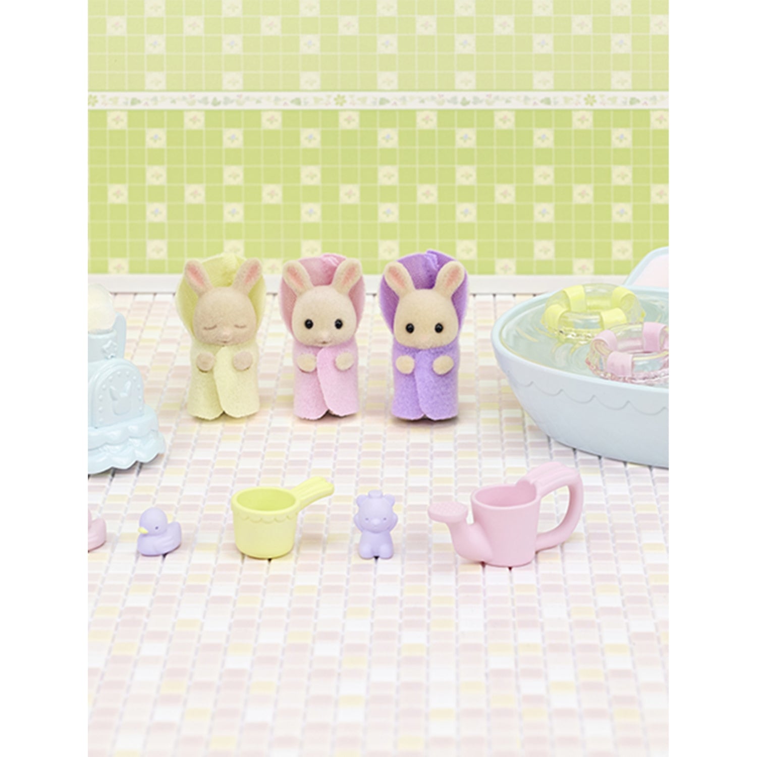 Sylvanian Families milk rabbit triplets bathtime playset 20cm (British brand)