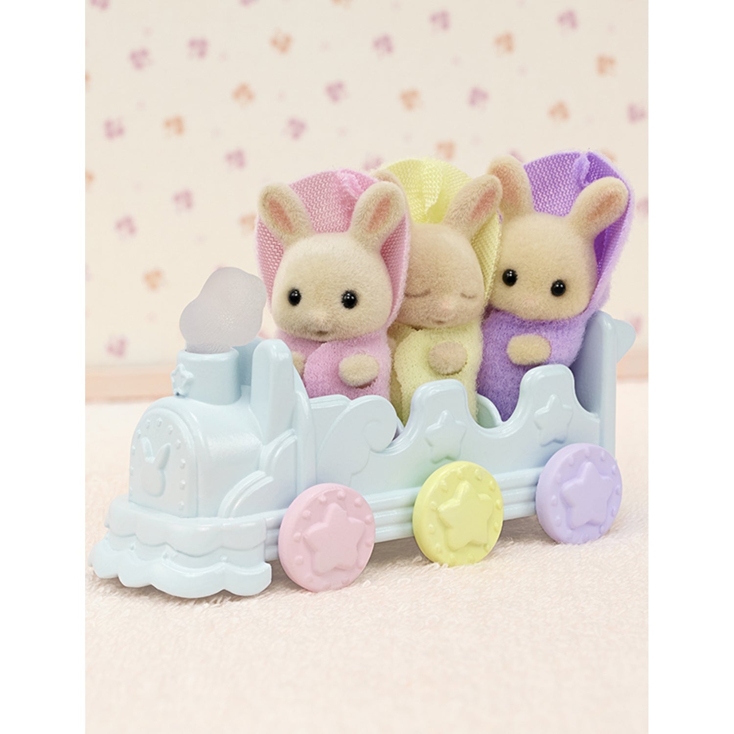 Sylvanian Families milk rabbit triplets bathtime playset 20cm (British brand)